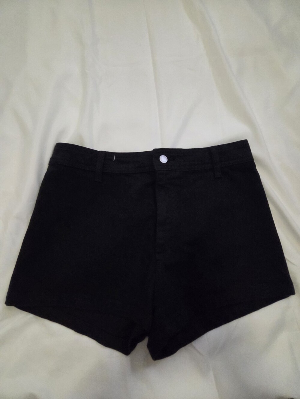 Universal Thread Black Sailor Short